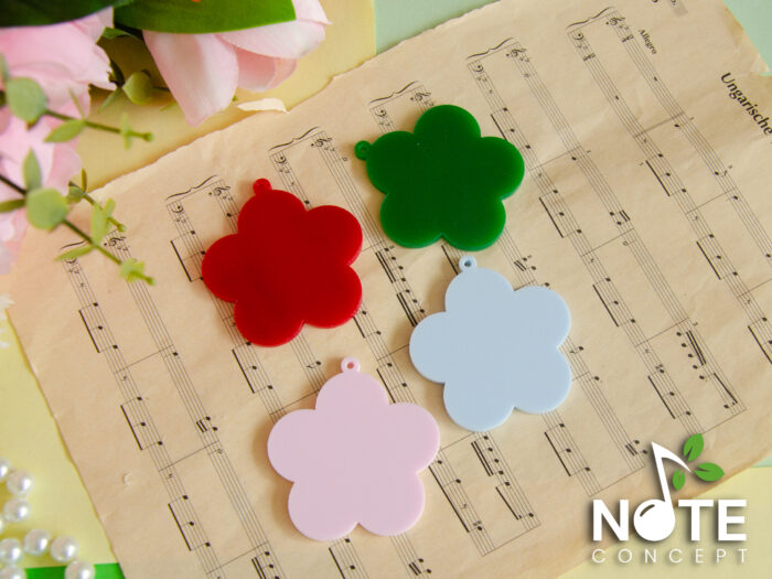 Martisor plexiglas color floare 5 petale