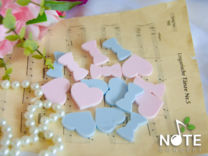 Set accesorii plexiglas inima si papion pentru botez